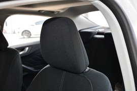 2020款福特福克斯三厢1.5L自动锋跃型