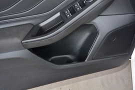 2020款福特福克斯三厢1.5L自动锋跃型