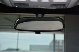 2020款福特福克斯三厢1.5L自动锋跃型