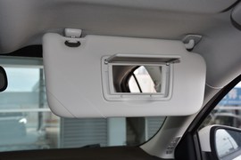 2020款福特福克斯三厢1.5L自动锋跃型