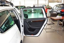 2012款大众迈腾旅行轿车2.0TSI