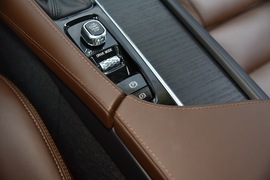 2020款沃尔沃XC90