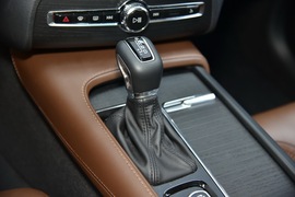 2020款沃尔沃XC90