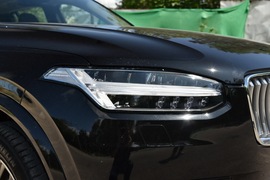 2020款沃尔沃XC90
