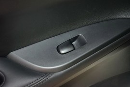 2011款日产骐达1.6L