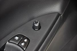 2011款日产骐达1.6L
