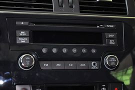 2011款日产骐达1.6L