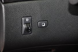 2011款日产骐达1.6L
