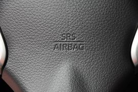 2011款日产骐达1.6L