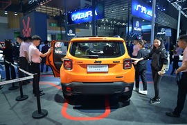   Jeep自由侠 成都车展实拍