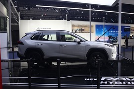 一汽丰田RAV4荣放双擎