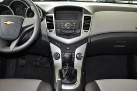 2013款雪佛兰科鲁兹1.6L