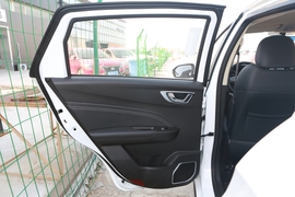 2019款吉利远景X3