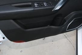 2019款吉利远景X3