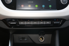 2019款吉利远景X3