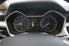 2019款吉利远景X3