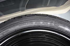 2019款丰田卡罗拉