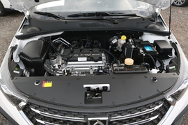 2019款宝骏310W