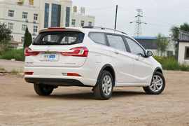 2019款宝骏310W
