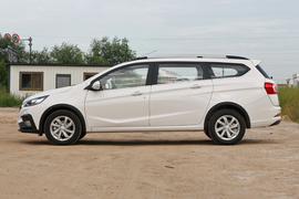2019款宝骏310W