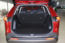 2020款丰田RAV4荣放