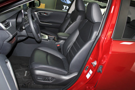 2020款丰田RAV4荣放