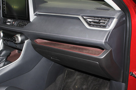 2020款丰田RAV4荣放