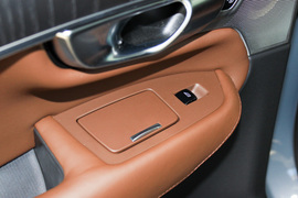 2020款沃尔沃XC90