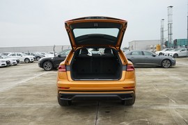 2019款奥迪Q8
