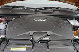 2019款奥迪Q8