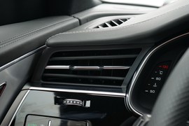 2019款奥迪Q8