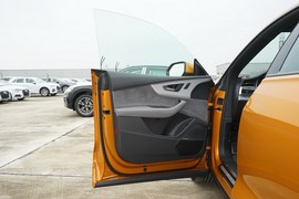 2019款奥迪Q8