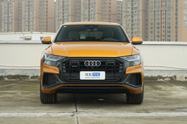 2019款奥迪Q8