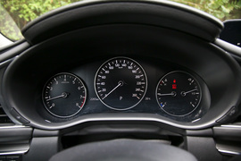 2020款马自达昂克赛拉三厢