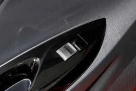 2020款丰田YARiS