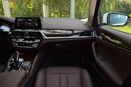 2019款宝马525Li