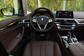 2019款宝马525Li