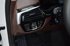2019款宝马525Li