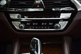 2019款宝马525Li
