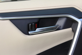 2020款丰田RAV4荣放