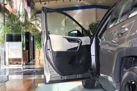 2020款丰田RAV4荣放