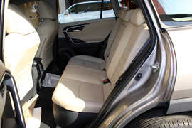 2020款丰田RAV4荣放