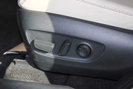 2020款丰田RAV4荣放