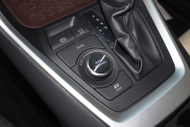 2020款丰田RAV4荣放