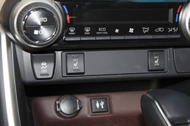 2020款丰田RAV4荣放