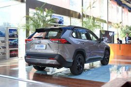 2020款丰田RAV4荣放