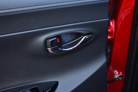 2020款丰田YARiS