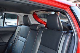 2020款丰田YARiS