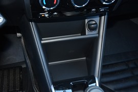 2020款丰田YARiS