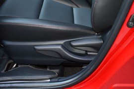 2020款丰田YARiS